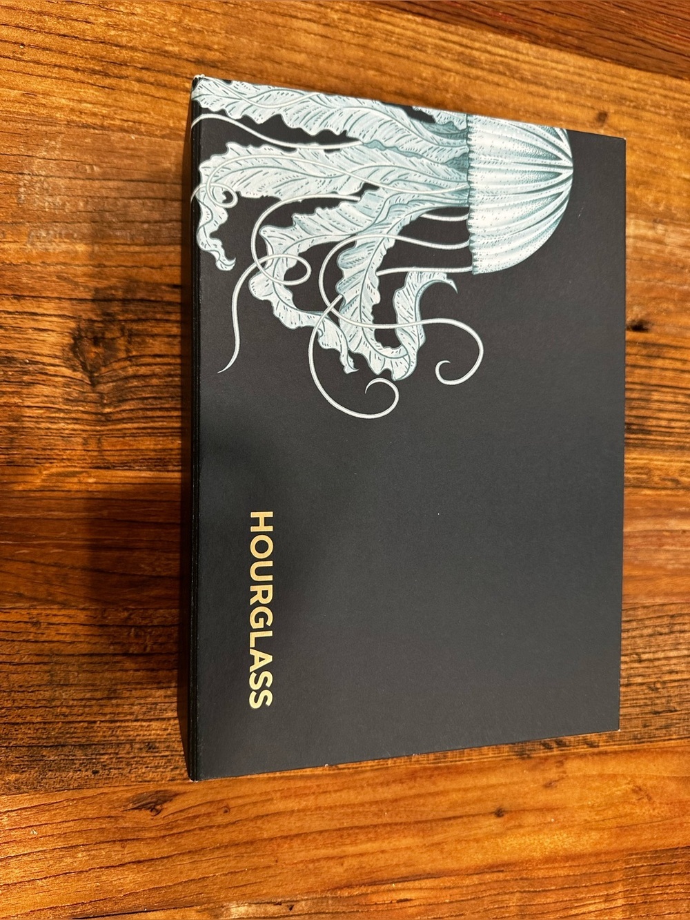 Hourglass blue green Palette with Mint Jellyfish Illustration box